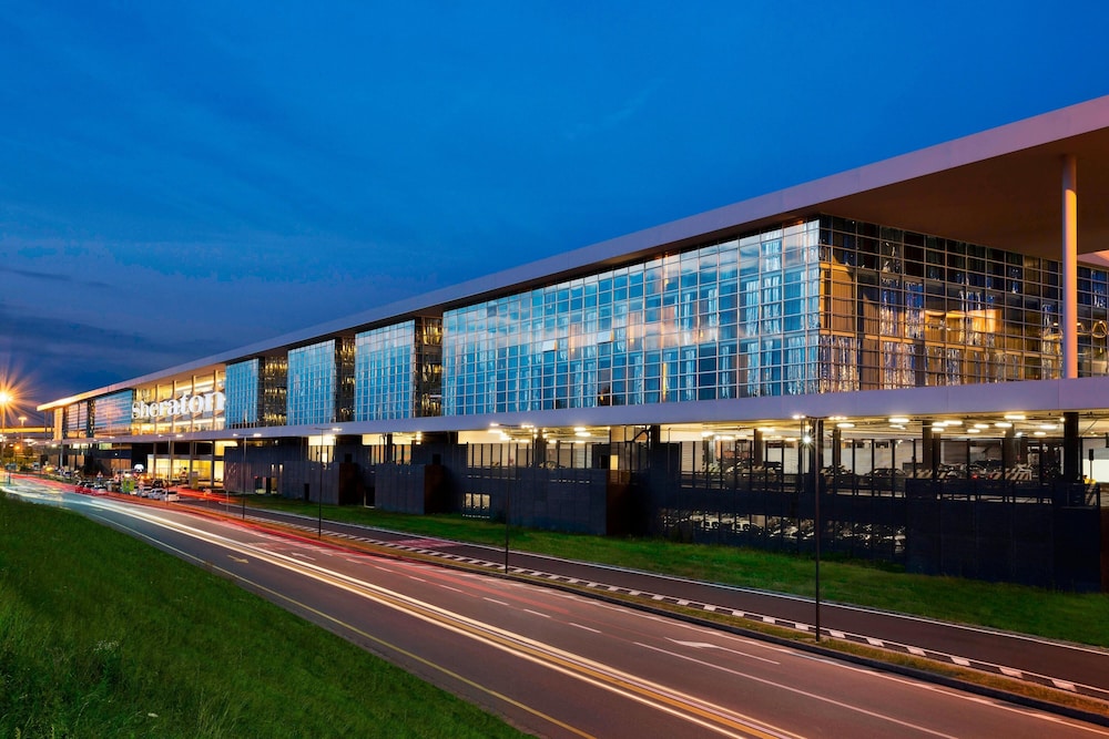 Sheraton Milan Malpensa Airport Hotel & Conference Center